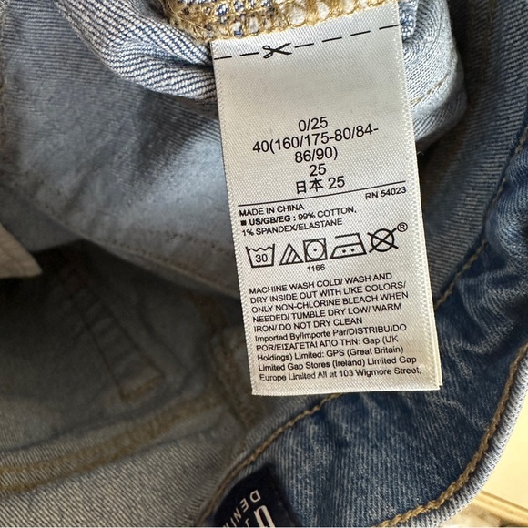 Gap | The Cheeky Straight Leg Jean in Light Vintage Wash Women’s Size 0 / 25 - Picture 11 of 15